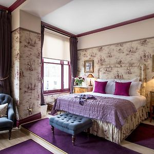 Deluxe Zimmer mit Kingsize-Bett